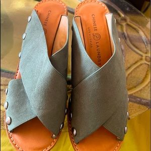 Chinese Laundry Green Cork Wedges size 7